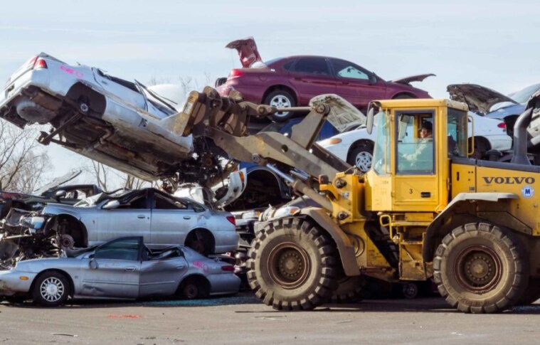 The Role of Car Recycling When You Sell Your Car for Cash
