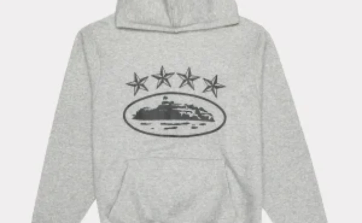 Hoodie Vibes: Fashion Meets Function in Every Look