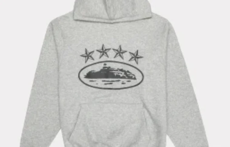 Hoodie Vibes: Fashion Meets Function in Every Look