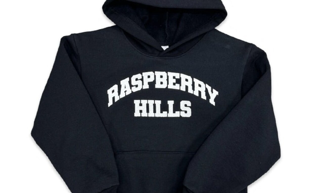 Raspberry Hills Clothing: Where Style Meets Simplicity