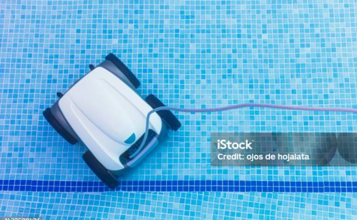 The Future of Pool Maintenance: Embracing the Power of Pool Cleaning Robots