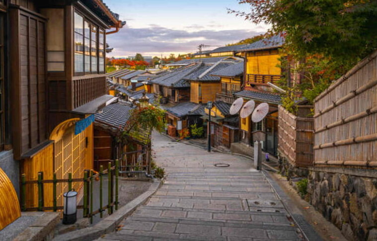 Historic Japan: Best Cultural Sites and Traditional Towns to Visit 