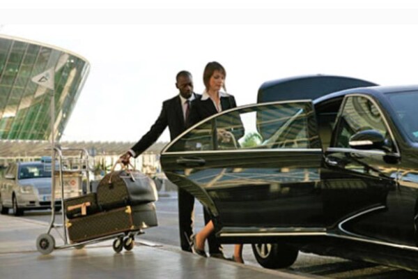 Cheap Taxis from Manchester Airport to Rochdale | RidexTaxis