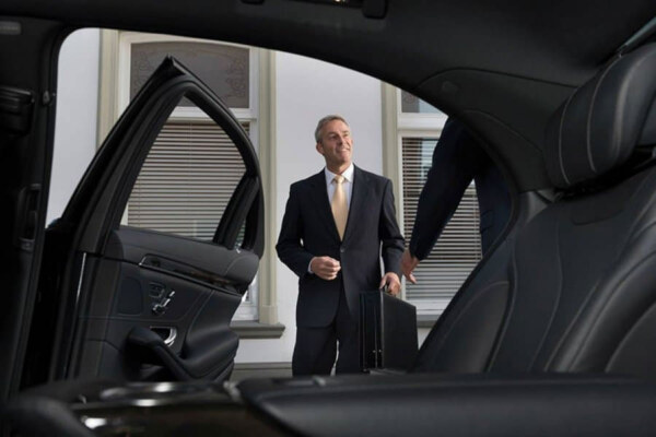 Best Taxi Manchester Airport to Lancaster | Book Online