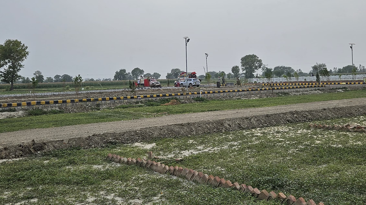 freehold plots in jewar