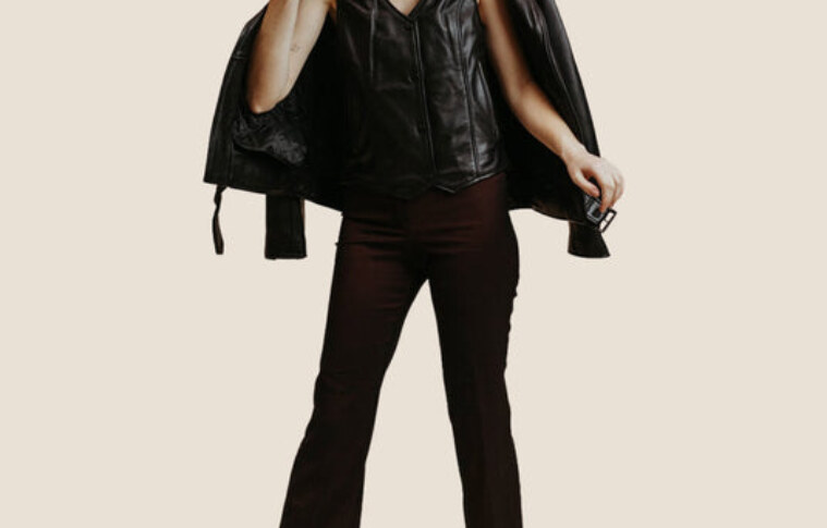 Essential Tips for Wearing Ladies Leather Vests with Confidence