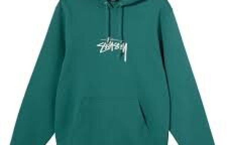 The Iconic Stüssy Hoodie: A Symbol of Streetwear Culture and Timeless Style