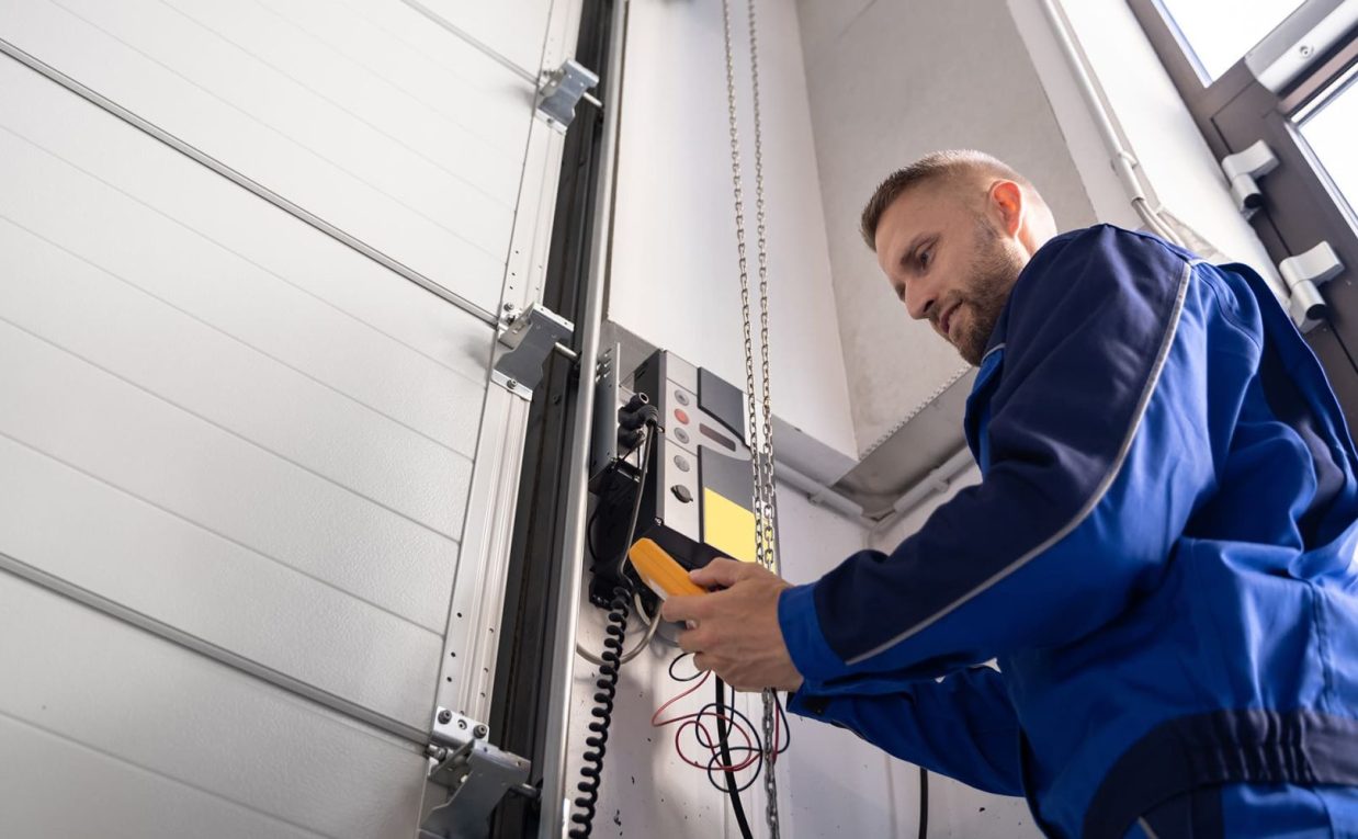 Why Same Day Garage Door Repair in Cedar Rapids Will Save You from Stress