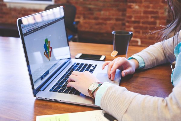 What is the official QuickBooks Desktop Support number?