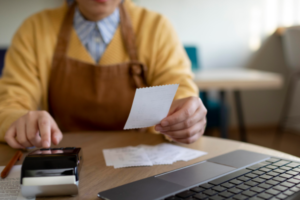 Master Your Business Receipts: A Complete Guide