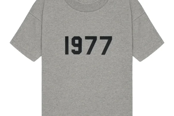 Fear Of God Essentials Hoodie – The Ultimate Blend of Style, Comfort, and Streetwear Culture