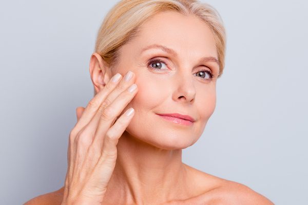 How Does Sun Exposure Affect the Decolletage?