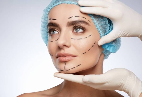 Is a Facelift Safe for Older Patients?