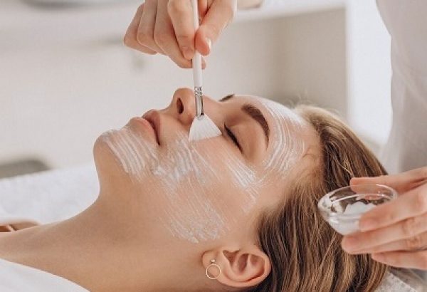 What Are the Key Benefits of Salicylic Acid Peels?