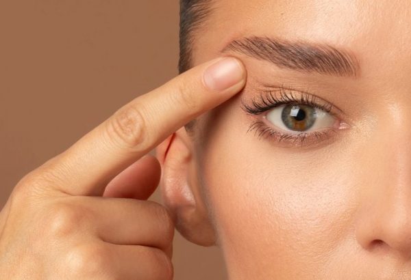 How Blepharoplasty Supports Eyelid Tissue Balance
