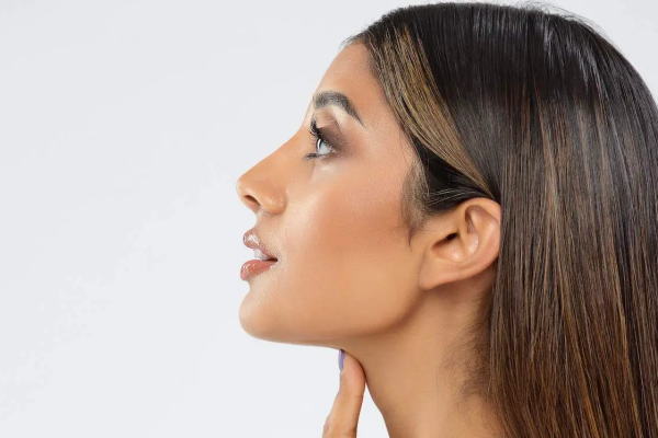 Are Jawline Fillers Suitable for a Less Defined Jawline?