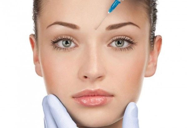 How Does a Botox Injection Smooth Facial Wrinkles?