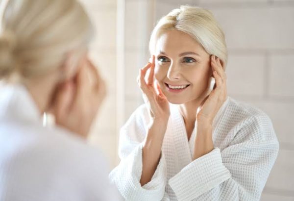 How Does Anti-Aging Treatment Reduce Fine Lines Fast?