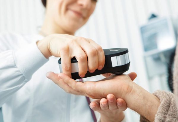 Can Oligo Check Guarantee Accurate and Reliable Health Information?